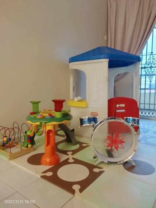 Rawang Conner Lot Homestay Kültér fotó